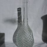 Glass bottle carafe with pineapple diamond tip decoration