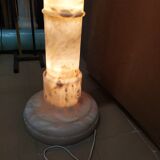 Column in bright alabaster 87 cm 3 fires