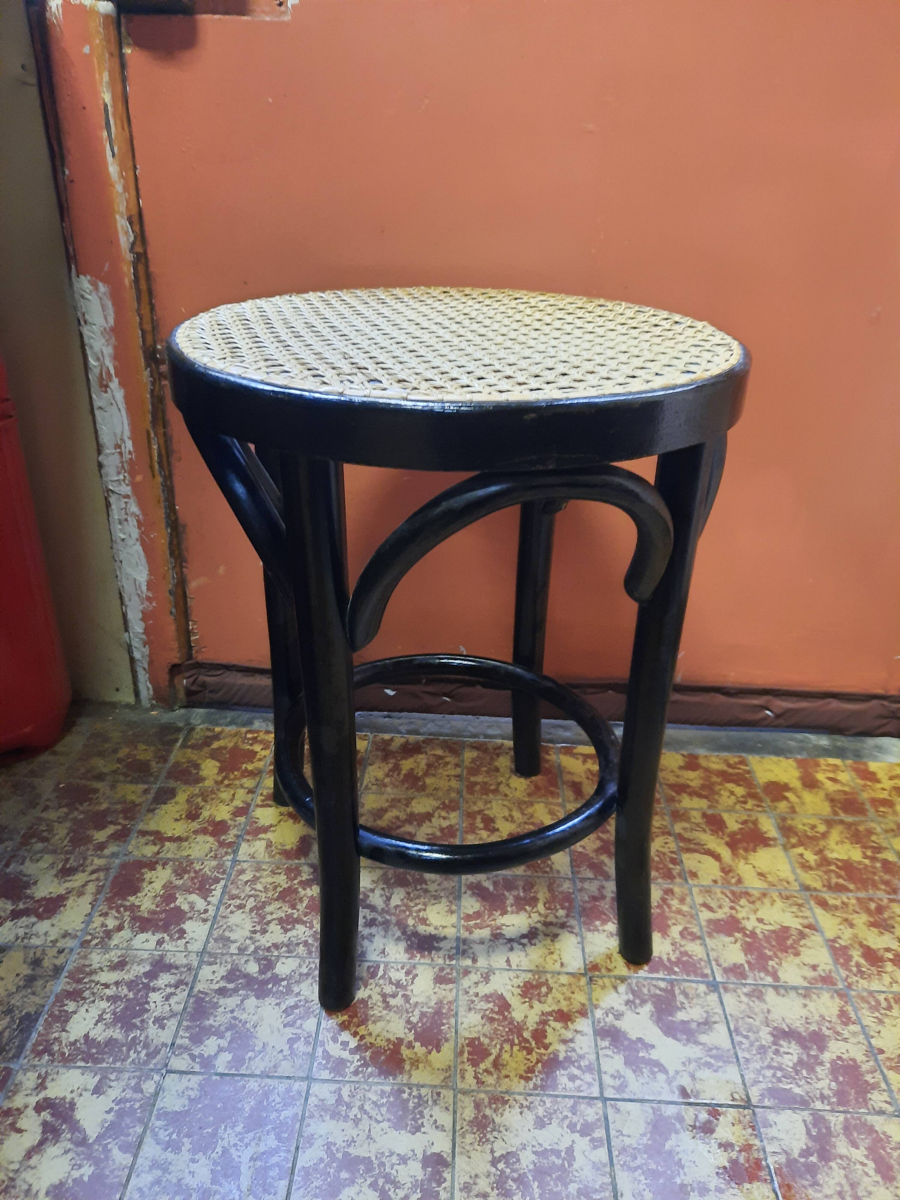 Tabouret cannage