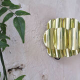 Wall sconce in brass leaf shaped