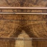 Chest of drawers in walnut and burr walnut, late 19th century, 4 drawers