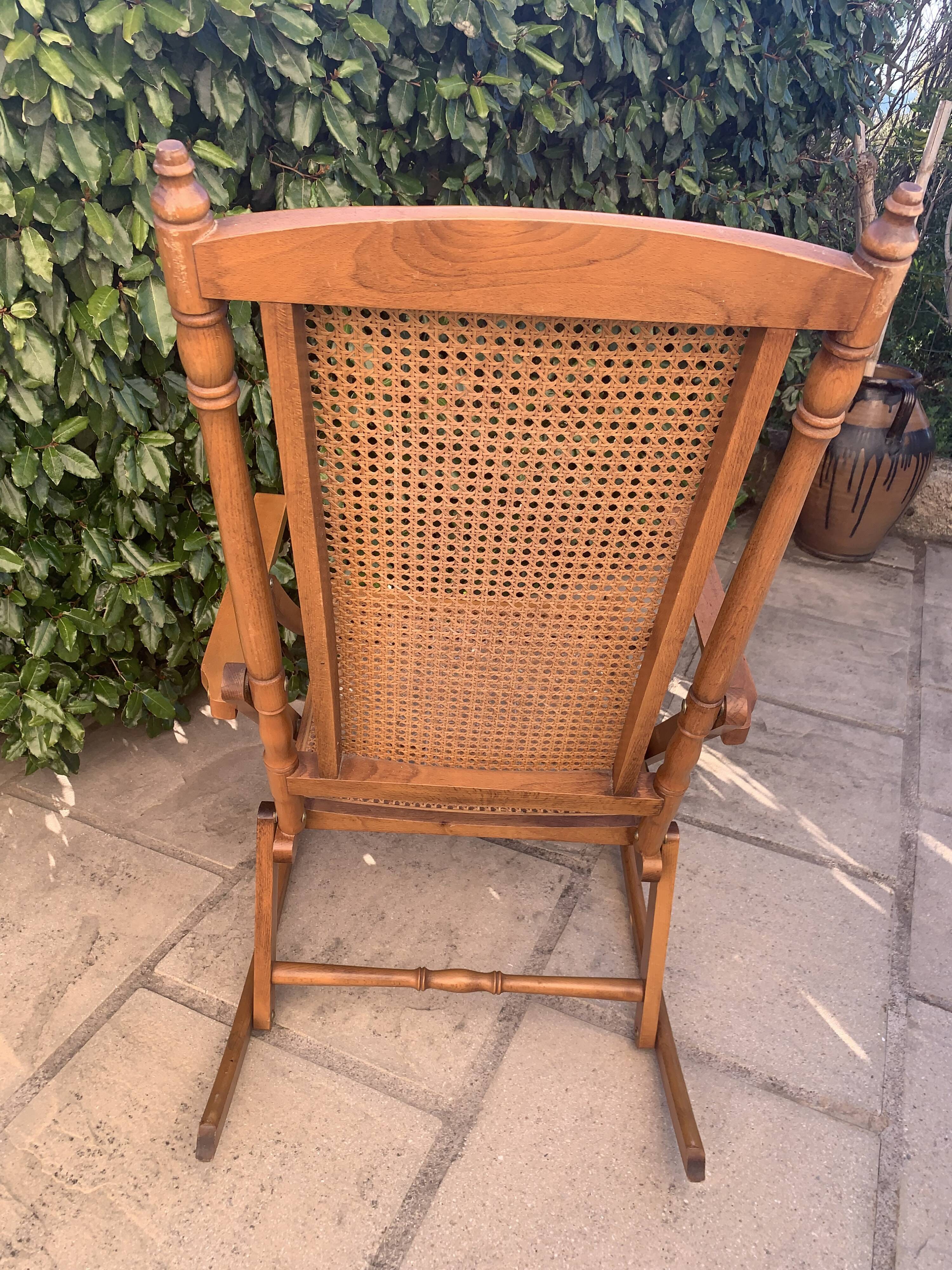 Vintage folding rocking chair