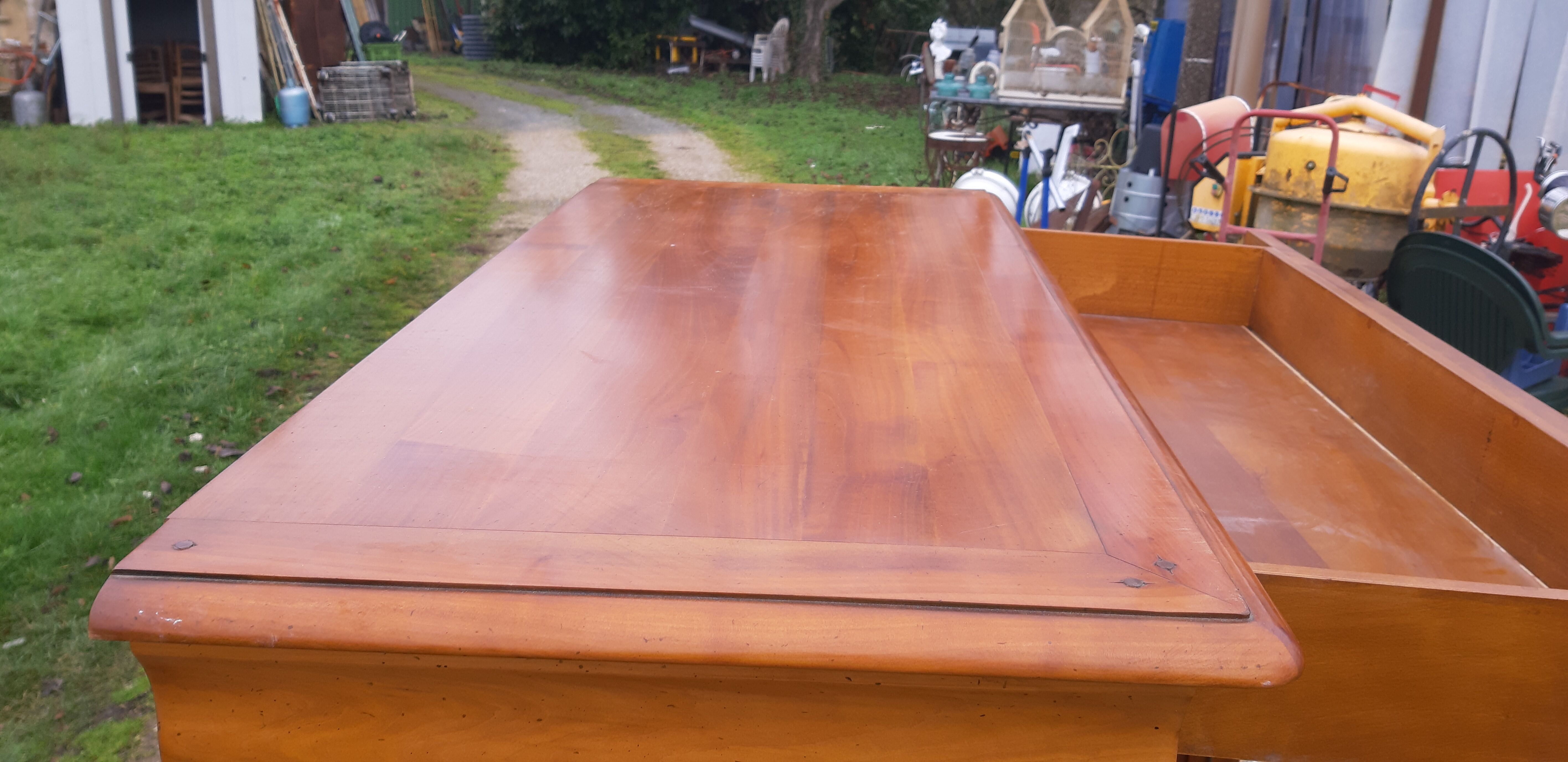 Cherry wood cabinet, 2 doors, 2 drawers