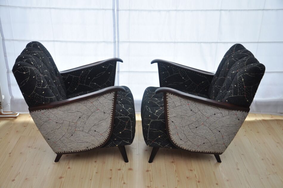 1/2 very beautiful original chairs from the 1950s wings of bald mice
