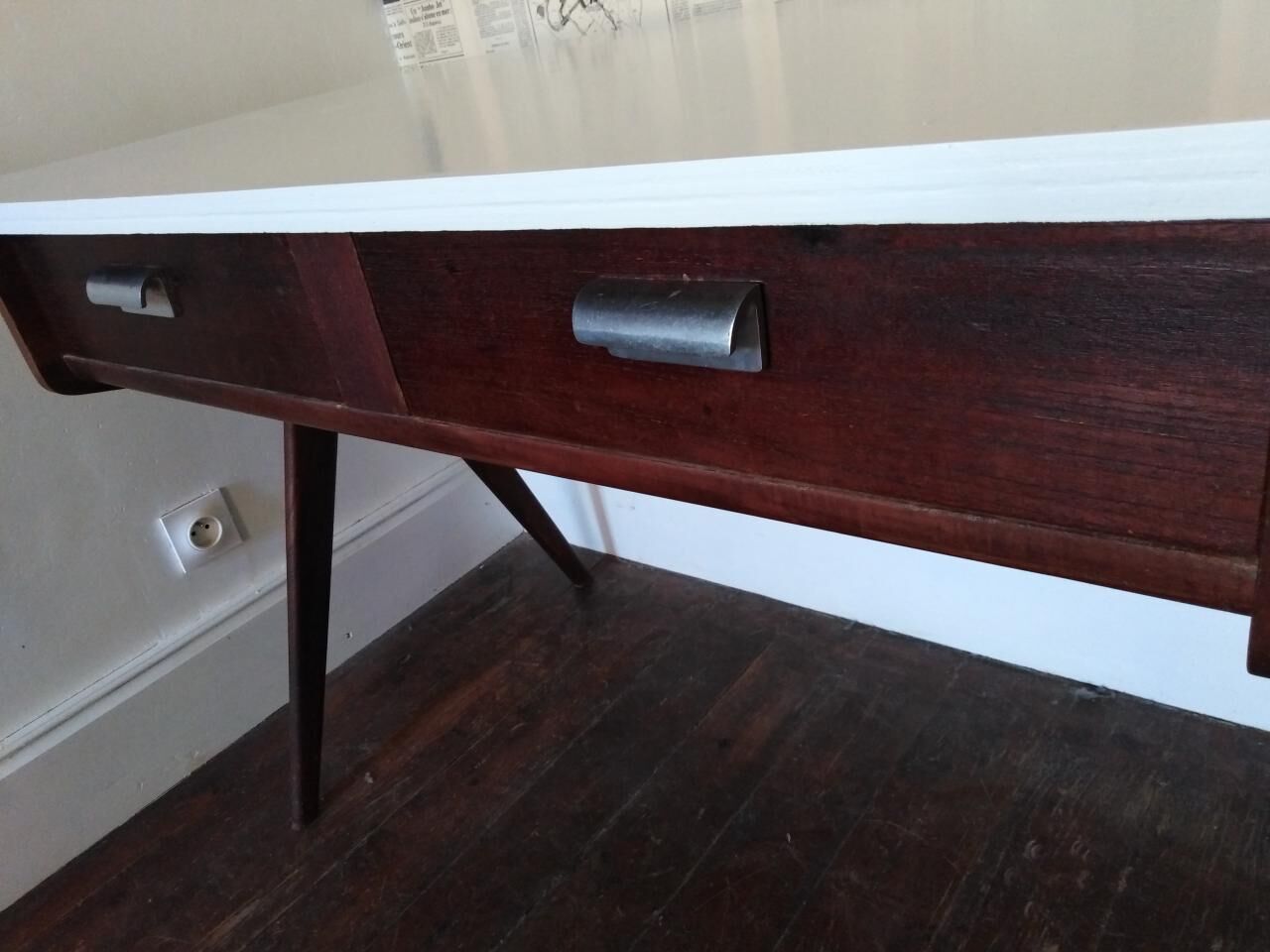 Vintage desk feet compass