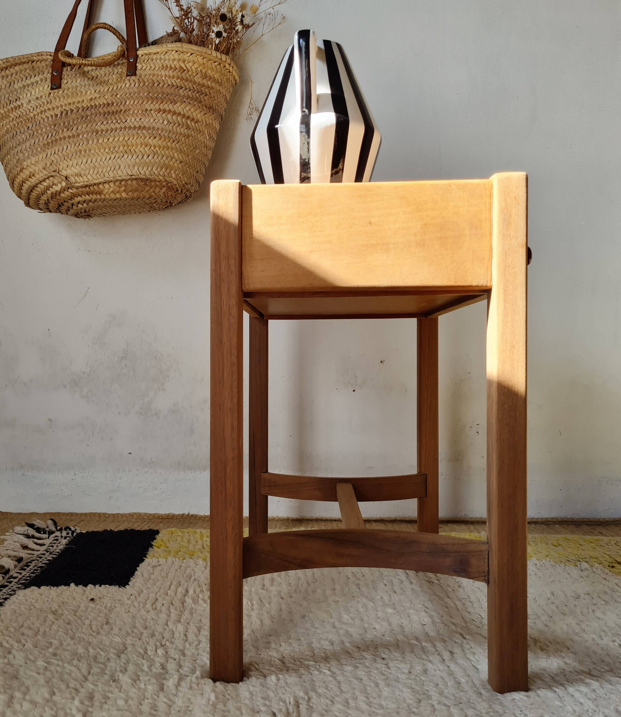 Table de chevet, table d'appoint ancienne Roche Bobois