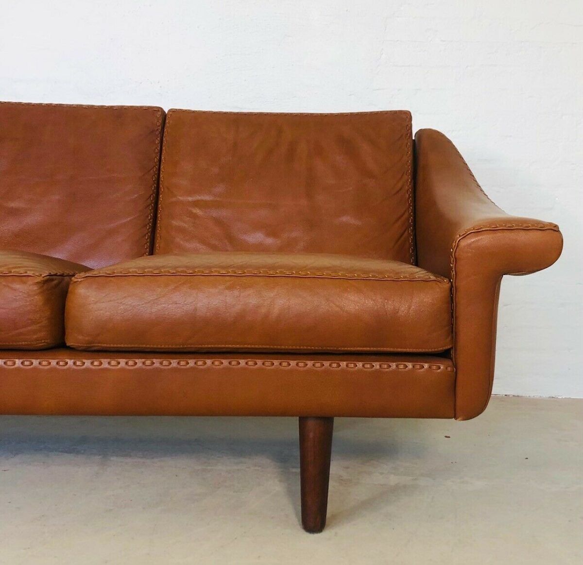 Aage Christiansen vintage Danish mid-century 3 person cognac "Matador" sofa