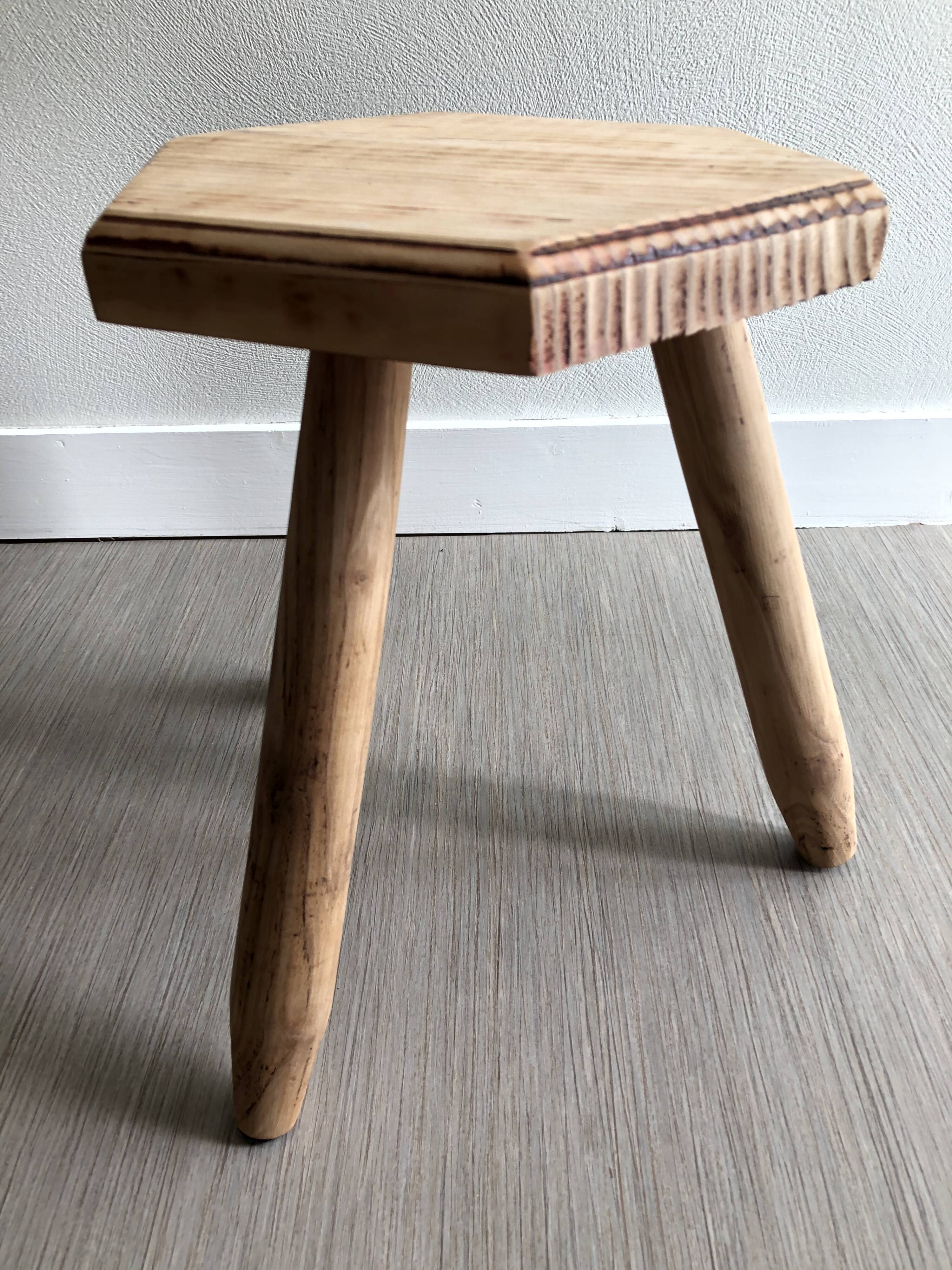 Raw wood tripod tripod