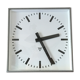 Horloge murale carrée Pragotron, années 1960