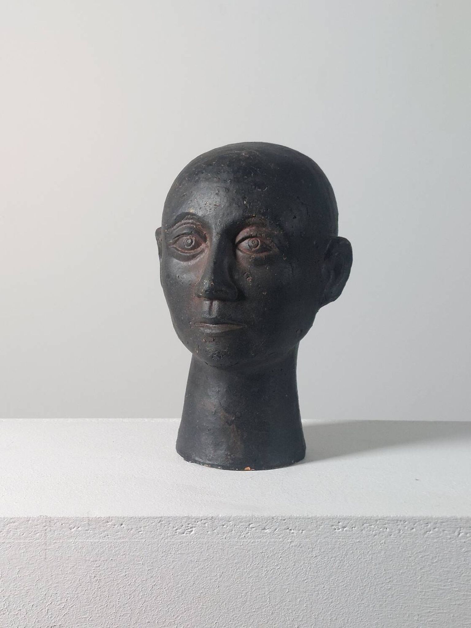Rare buste en céramique de portrait Wunderkammer