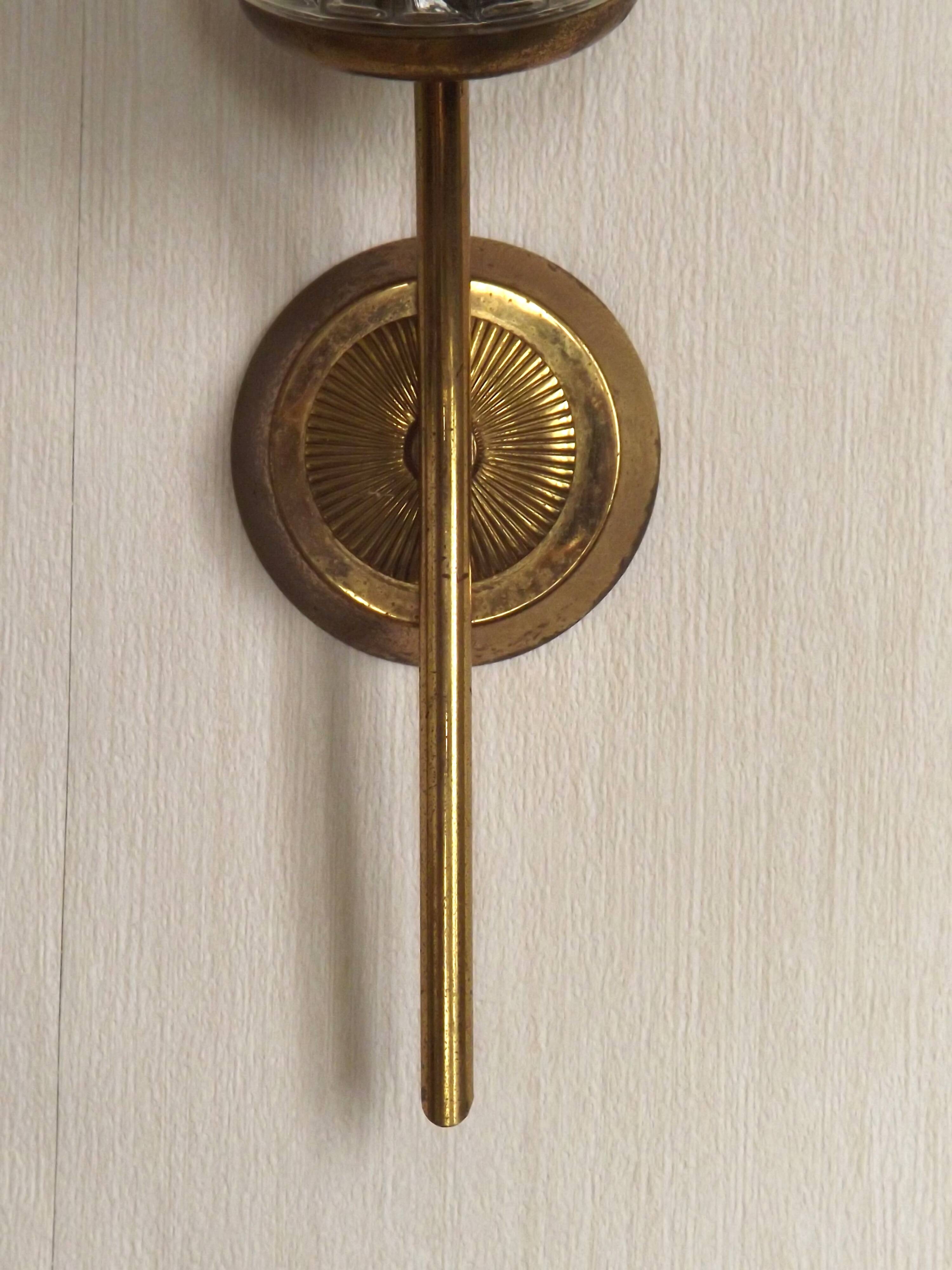 French Retro 1960s Single Wall Light In Gold Metal Clear Pattern Shade 5416