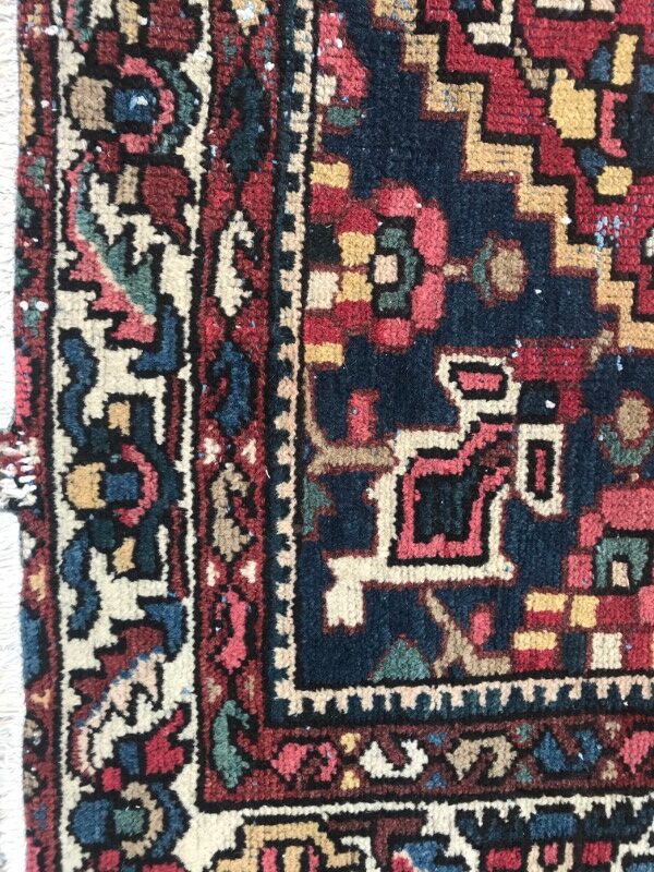 Carpet old Persian Bakhtiar 137 X 202 CM