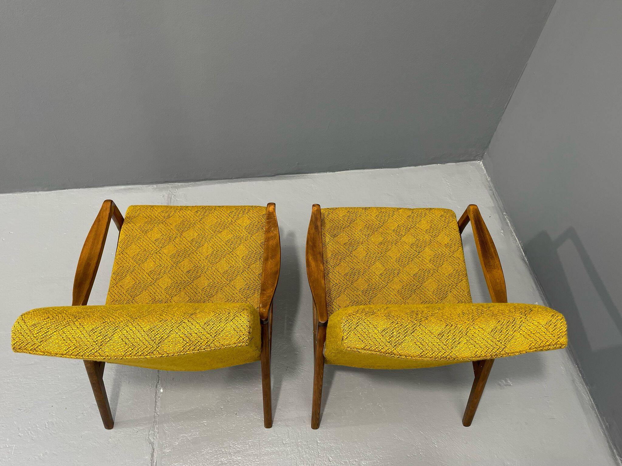 Fauteuils de Jiří Jiroutek – Interiér Praha, années 1960-70