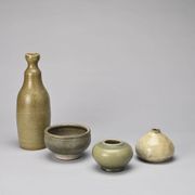 Bowl on pedestal by ceramist Edouard Chapallaz, circa 1970