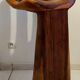 Chaise main (haute) bois exotique massif, vers 1970