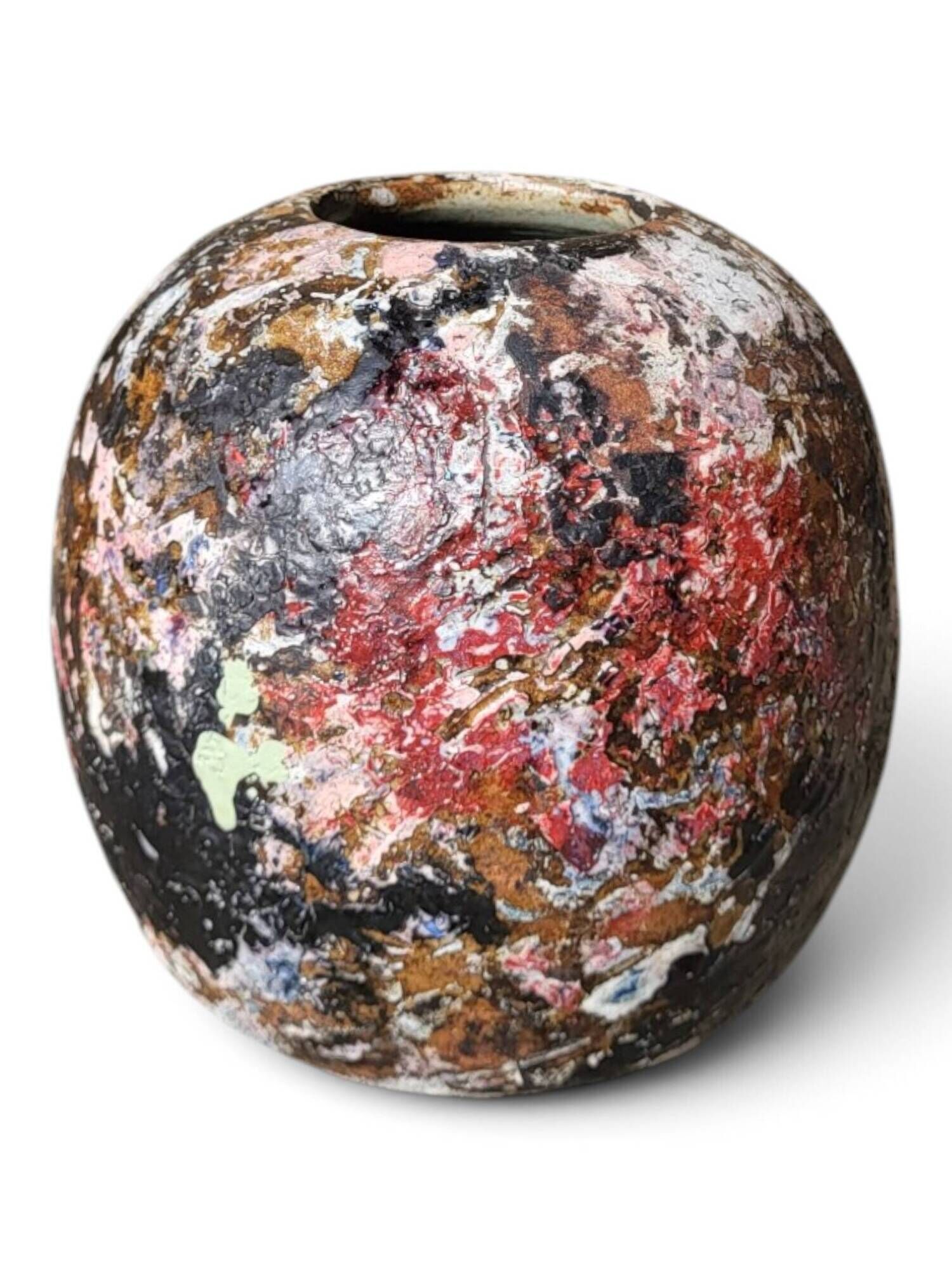 Round stoneware vase by David Whitehead, La Borne, polychrome.