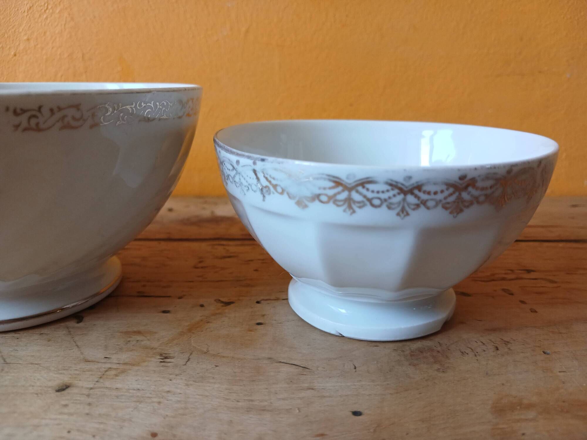 Set of 3 white and gold antique bowls - porcelain cups