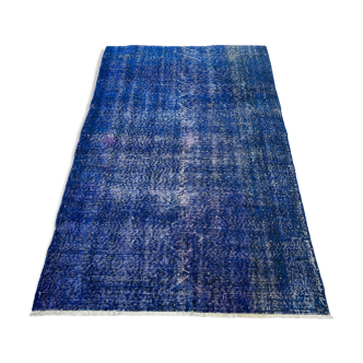 distressed turkish rug 190 x 117 cm