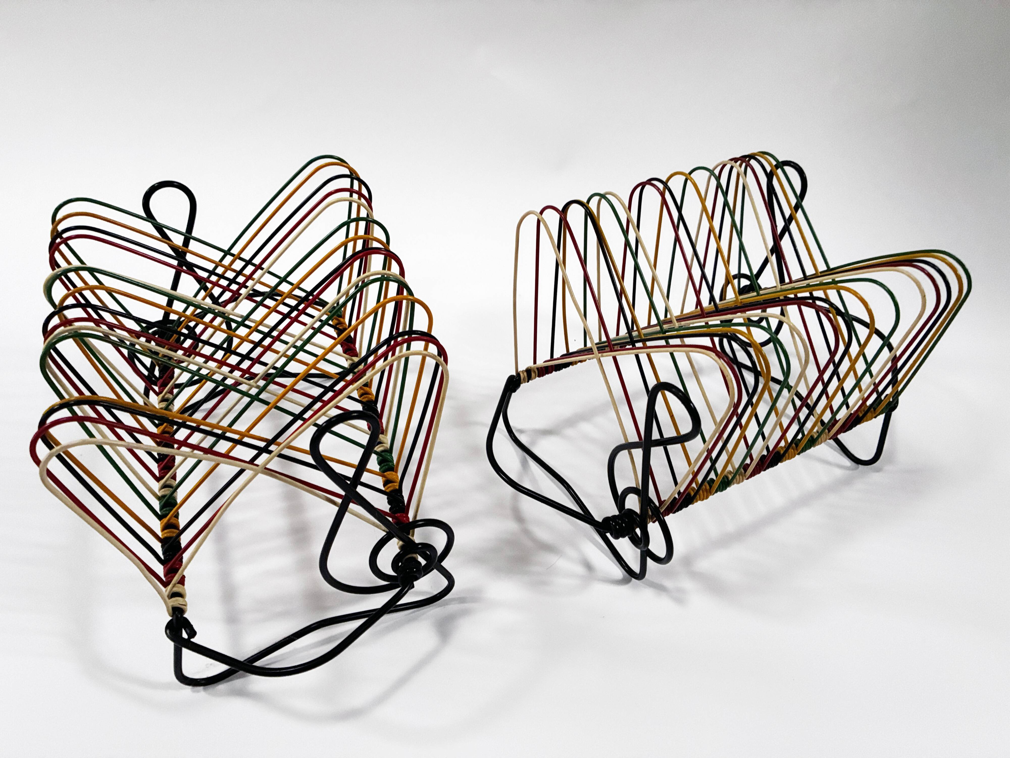 Vintage Vinyl Storage • 45 RPM Holder • Lacquered Metal • Scoubidou • 1950