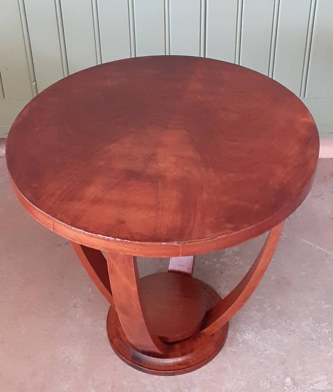 Artdeco pedestal table.