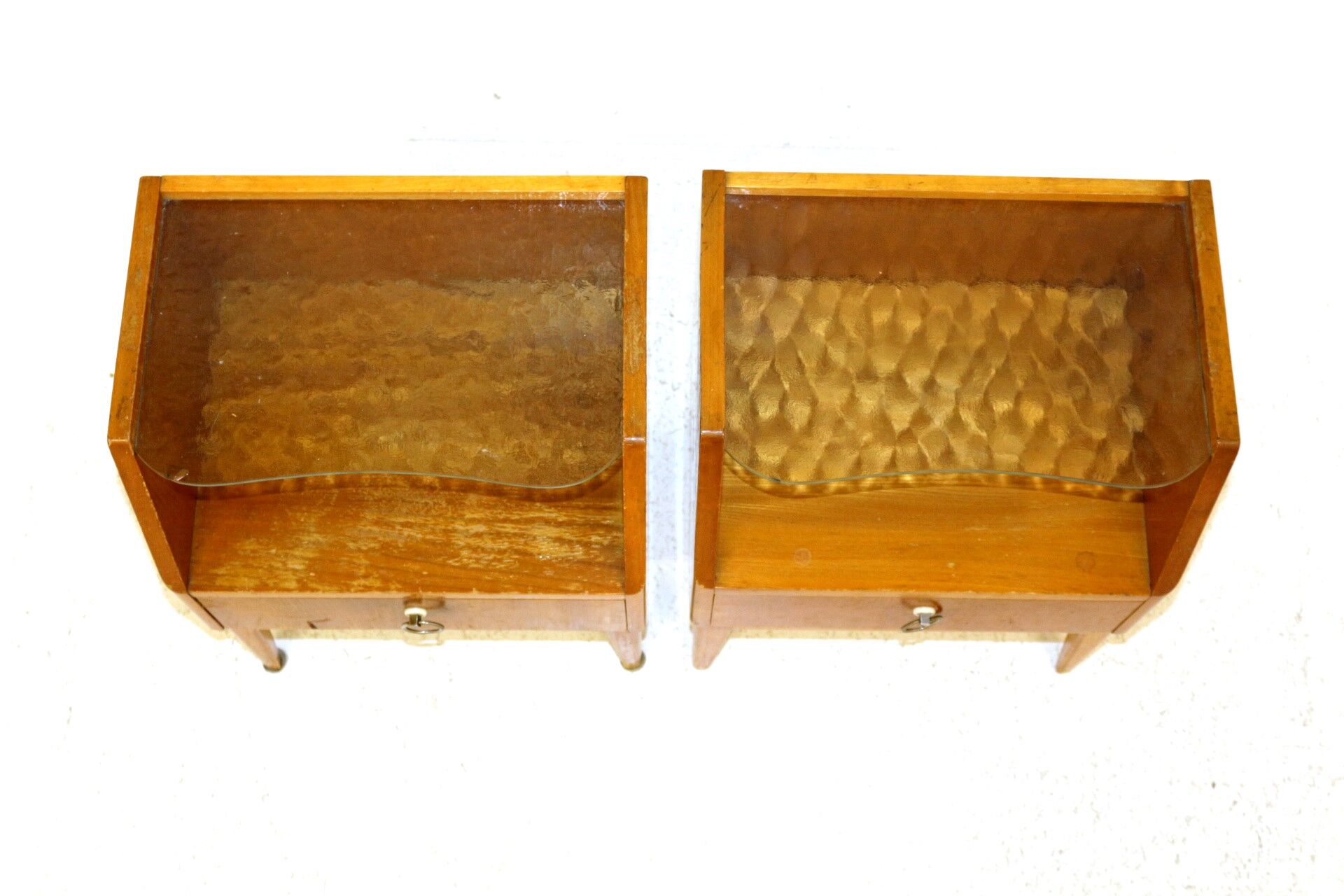 Pair of Swedish bedsides in elm and glass, Sweden, 1940
