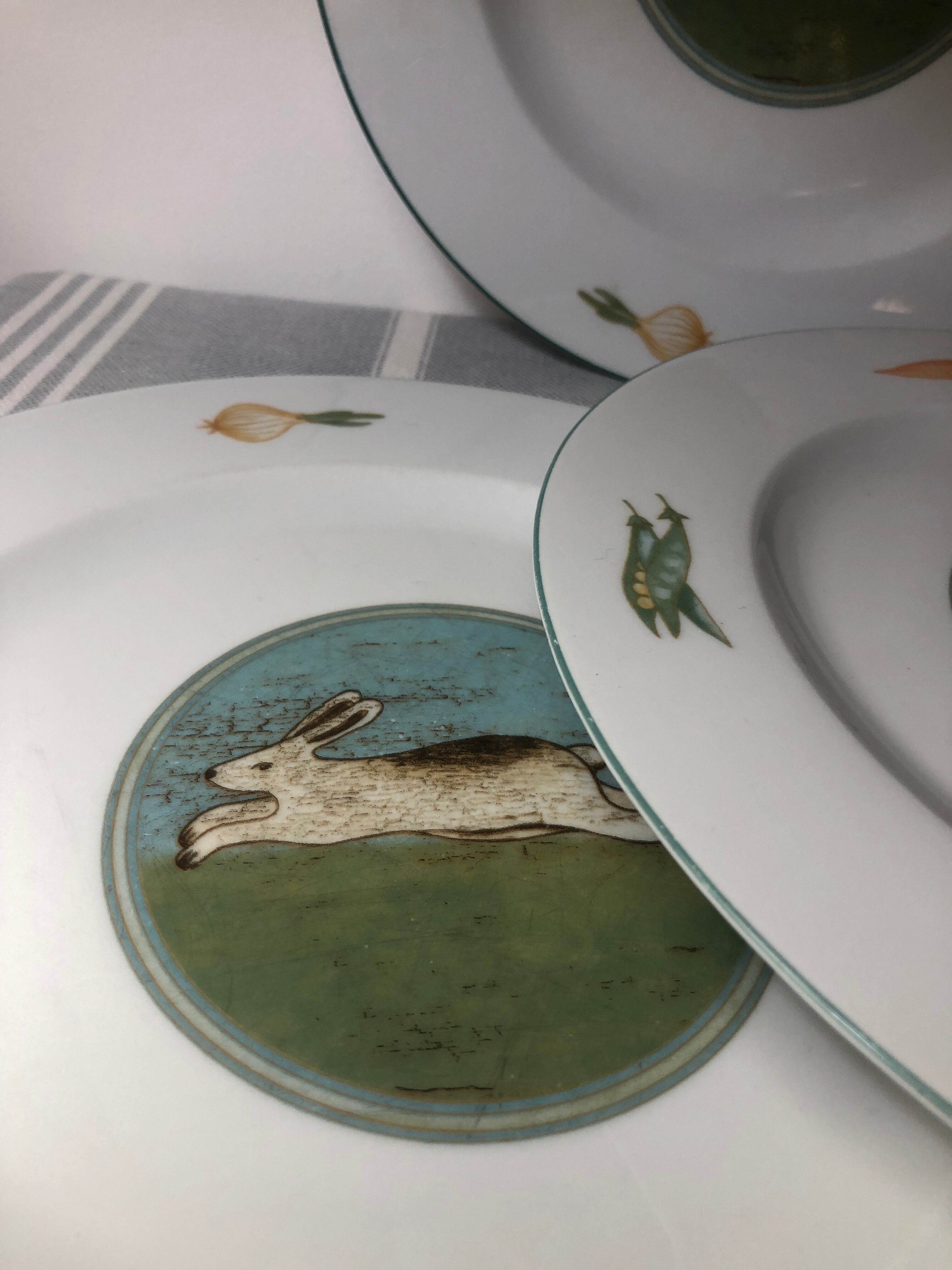 Hunter plates in fine German porcelain GIESCHE