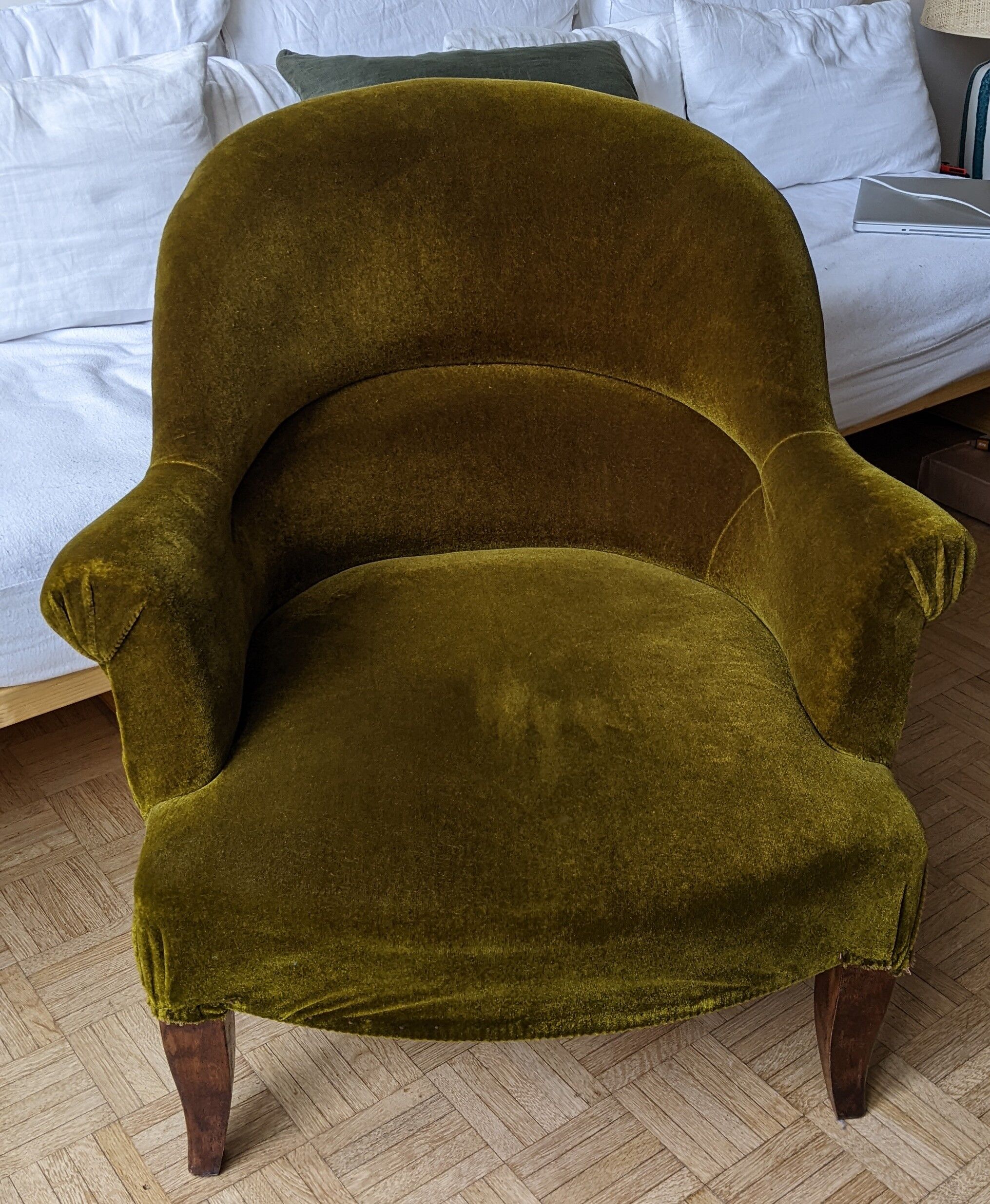 Napoleon III velvet toad armchair