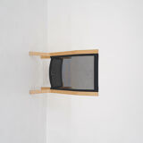 Lamintated beech and gauze design lounge chair
