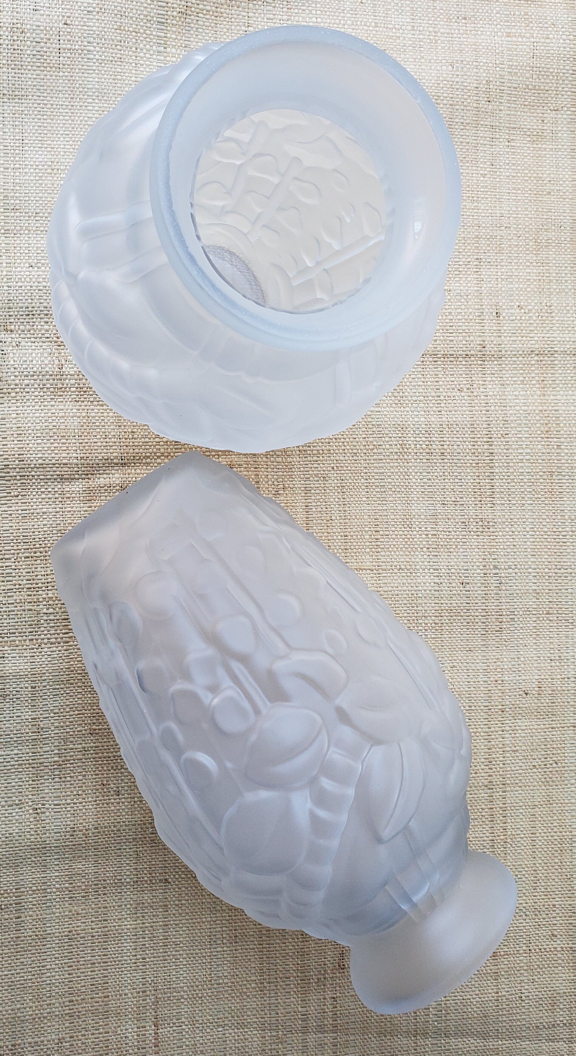 2 Art Deco vases in frosted glass