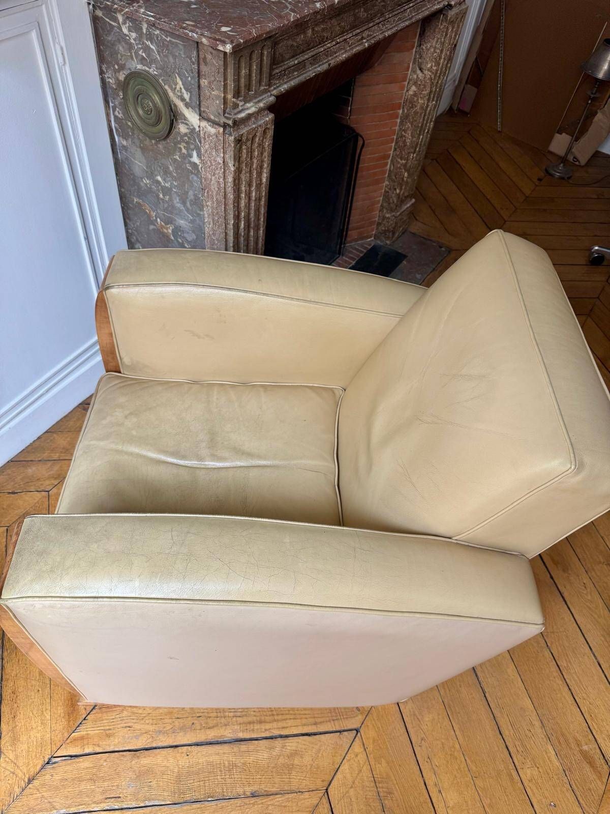 Fauteuil Hugues Chevalier – modèle Pullman – cuir & bois – Art déco