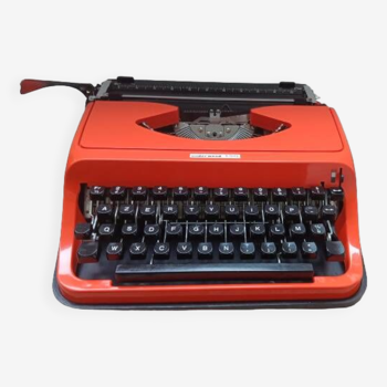 Machine à écrire underwood130 rouge, années 1970