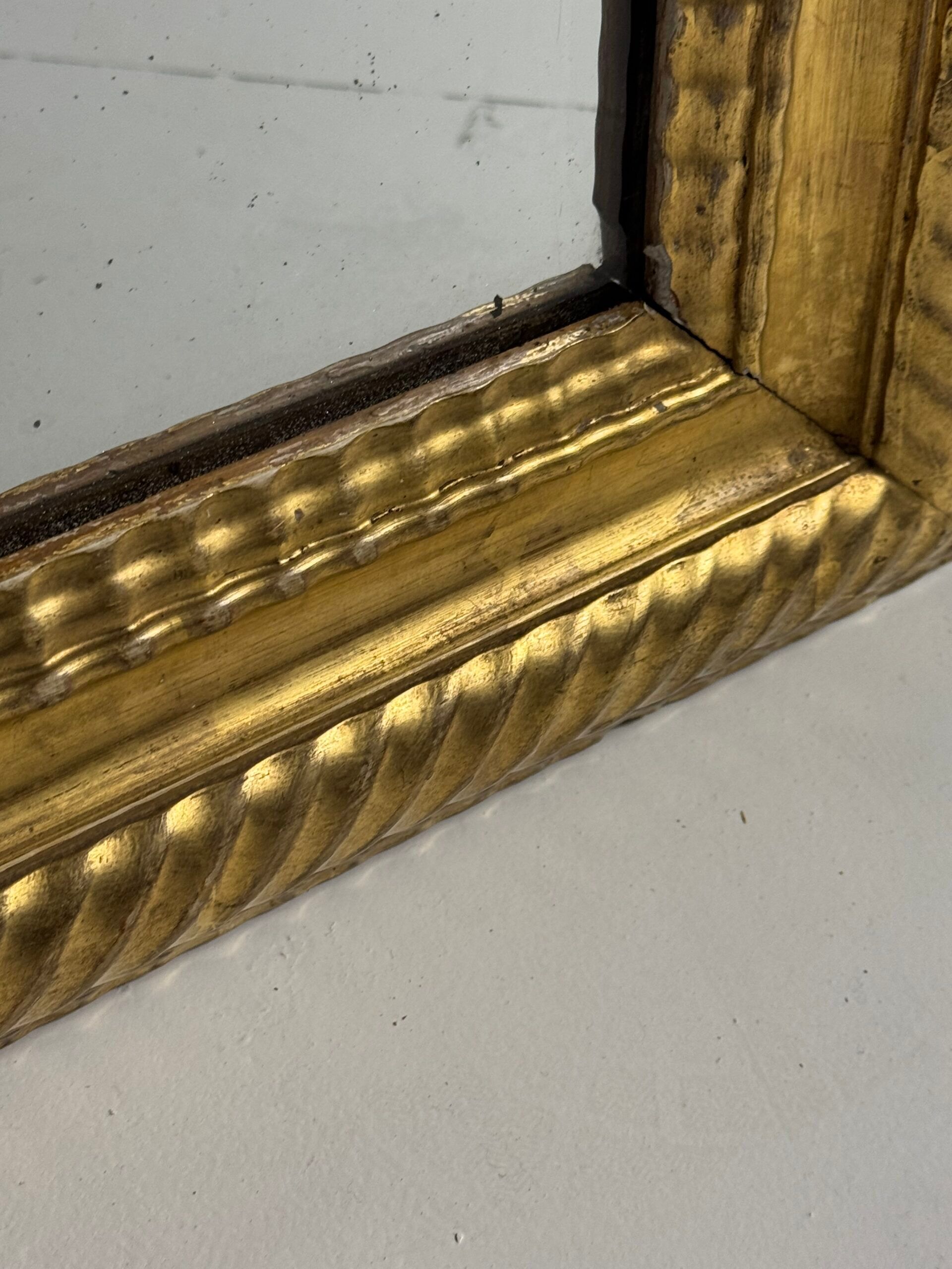 Miroir à cadre ondulé français 187 cm