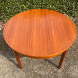 Scandinavian extending table from the 60s and 70s