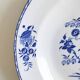 Boch Frères assiette creuse décor grand bouquet