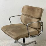 Eames office chair model 108 Herman Miller