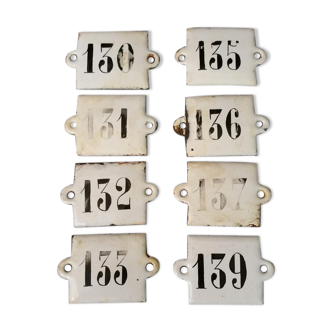 Enamelled numbers plates