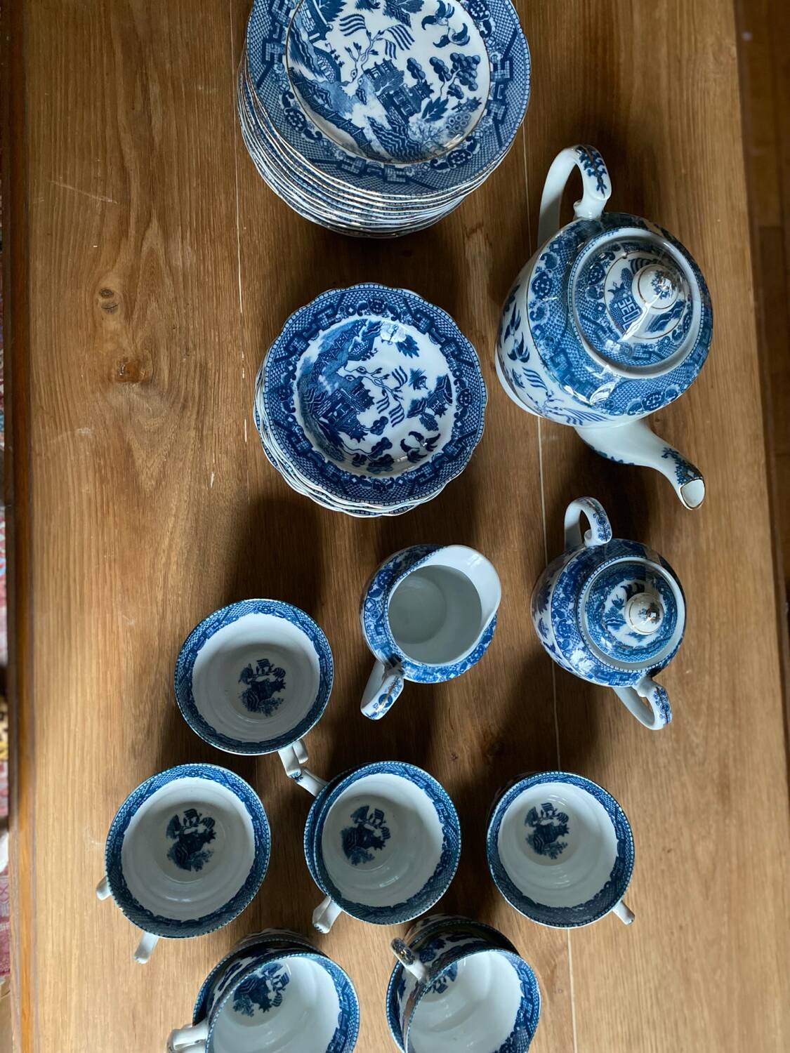 Blue Willow Tea Set