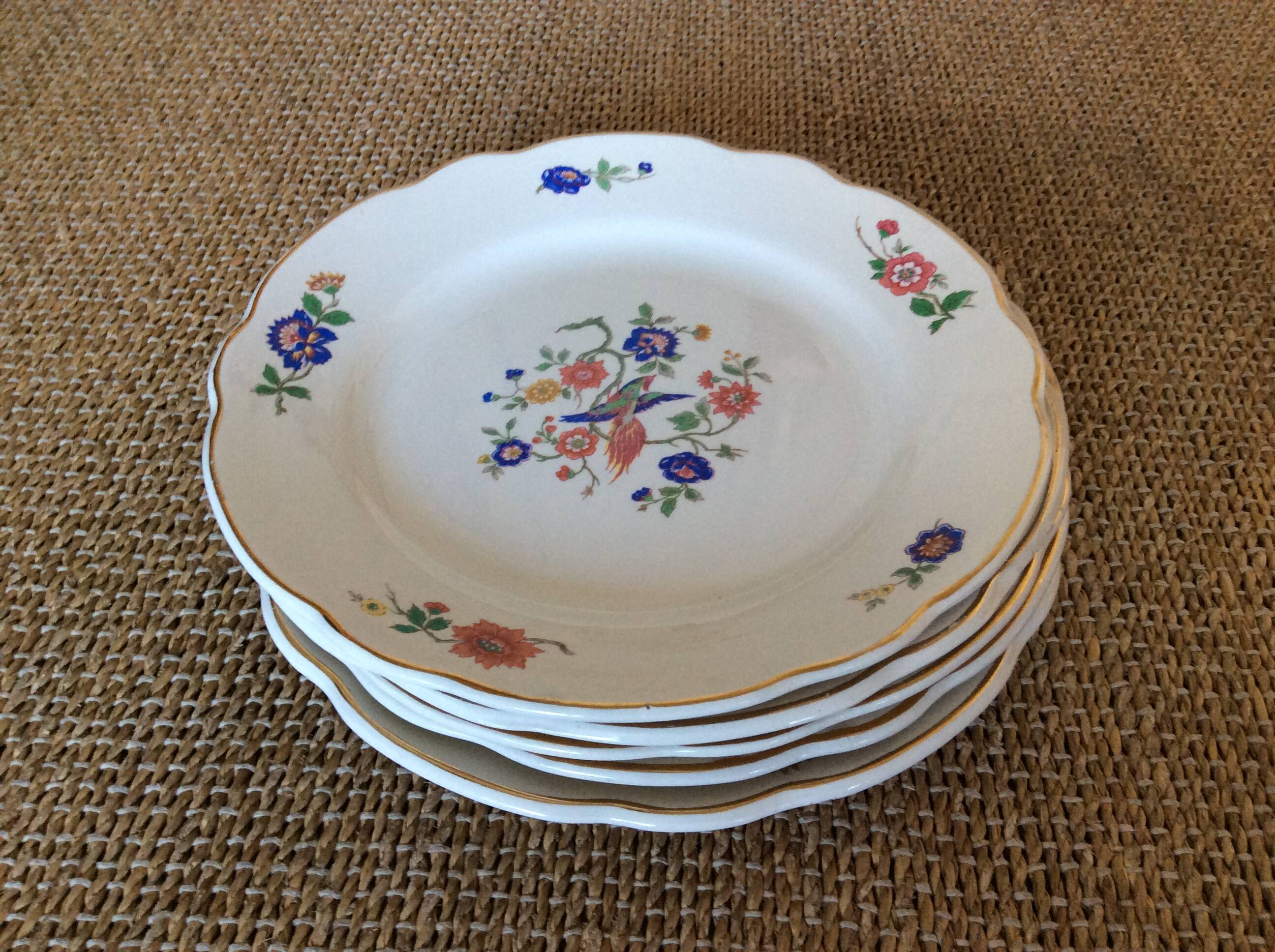 5 assiettes plates