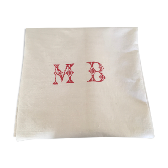 Winemaker's tablecloth with MB monogram at cross point