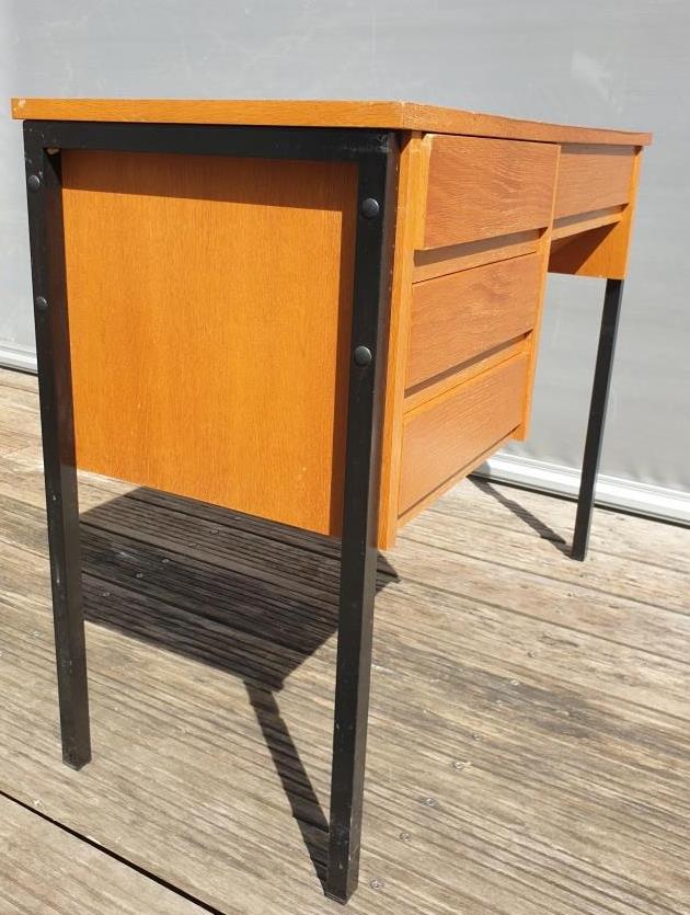 Excelsior sewing machine desk table