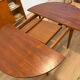 Table ronde design scandinave en teck extensible avec rallonge