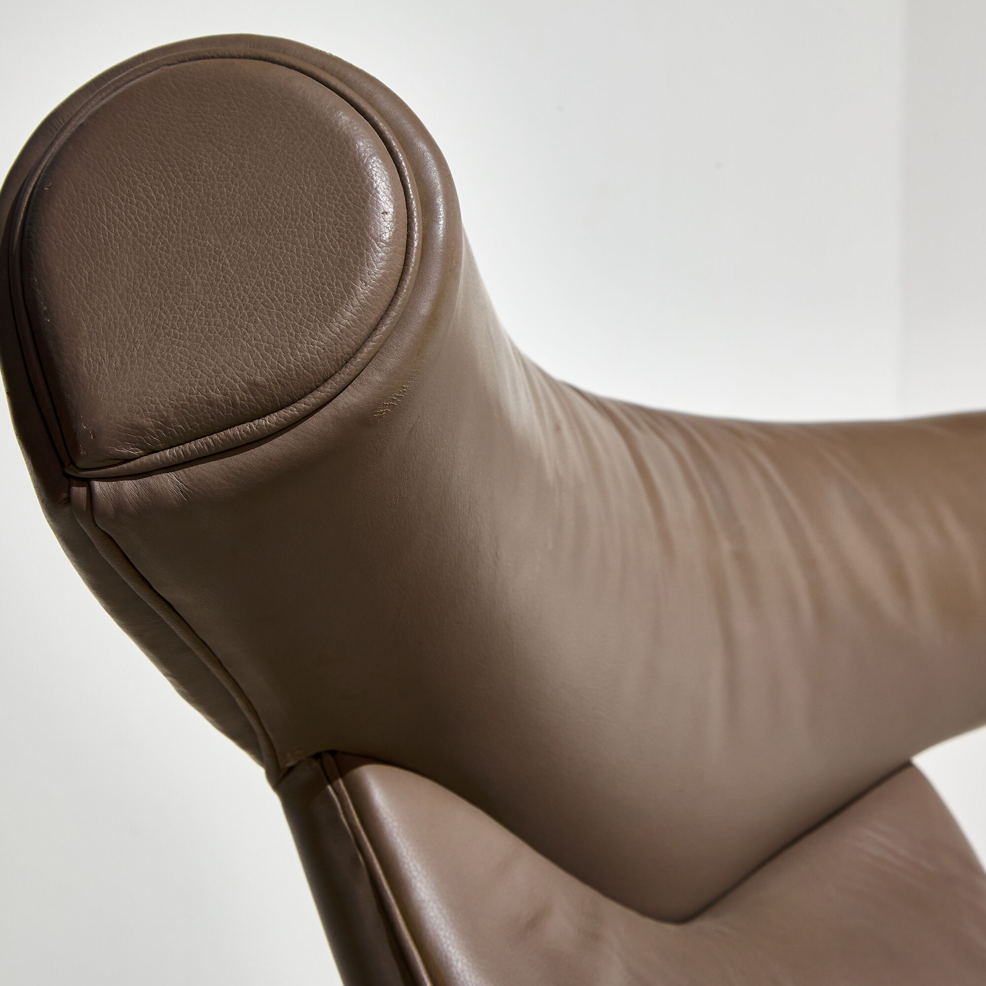 Ox chair by Hans J. Wegner for Erik Jørgensen