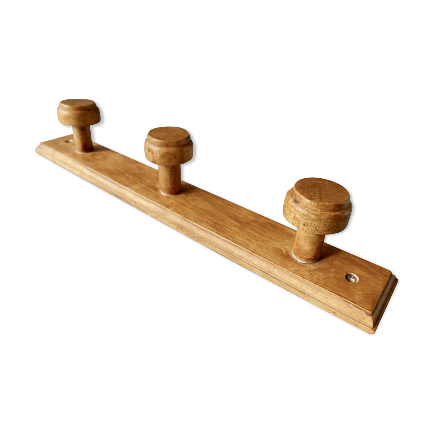 3-waddle wall doorower made of solid wood