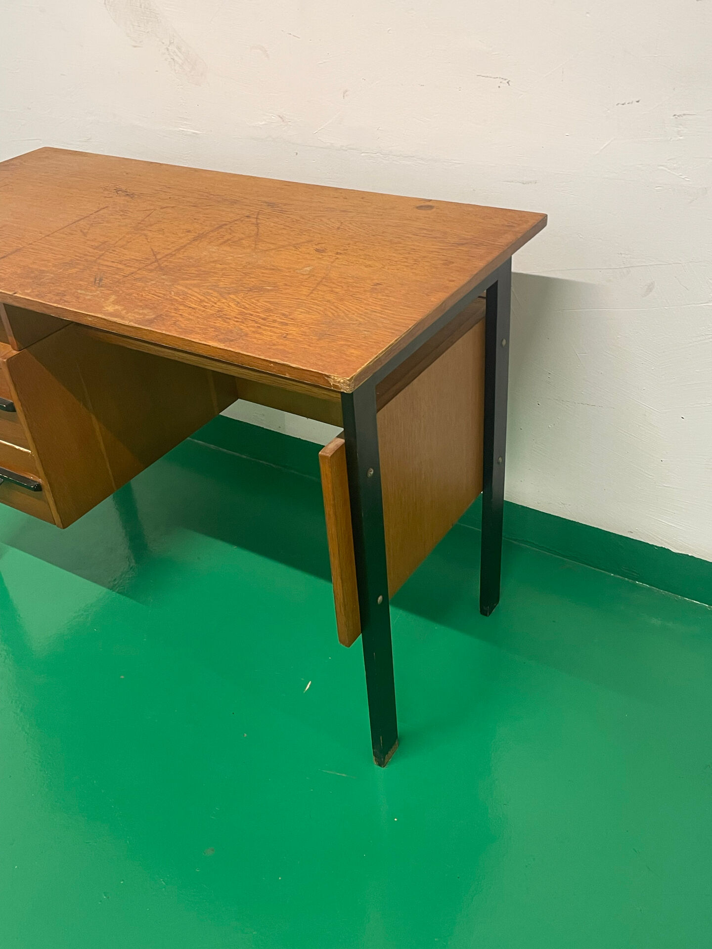 Vintage 1960s desk