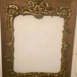 Cadre de miroir ou de tableau en stuc doré