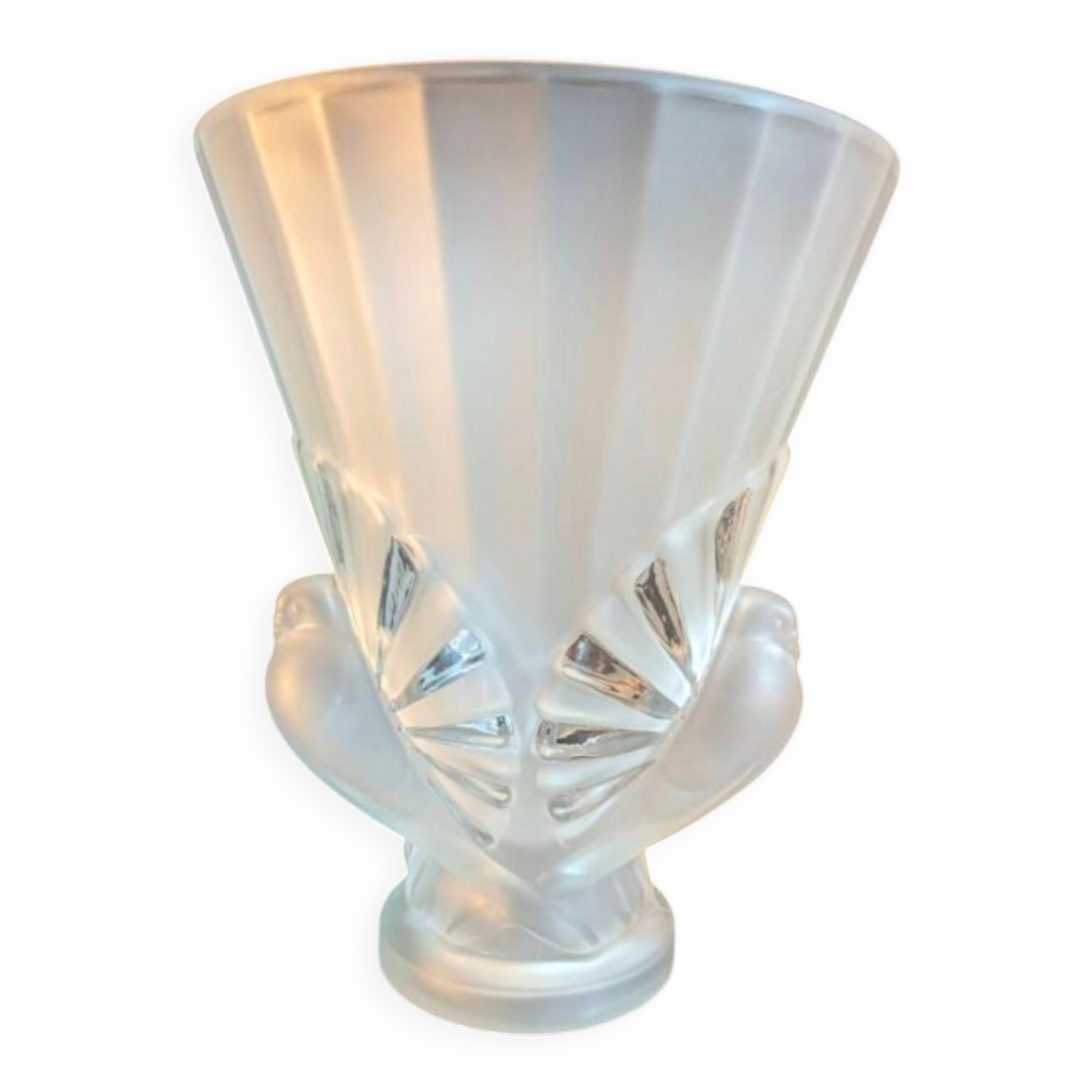 Vase aux ''colombes'' opalescent Art Déco
