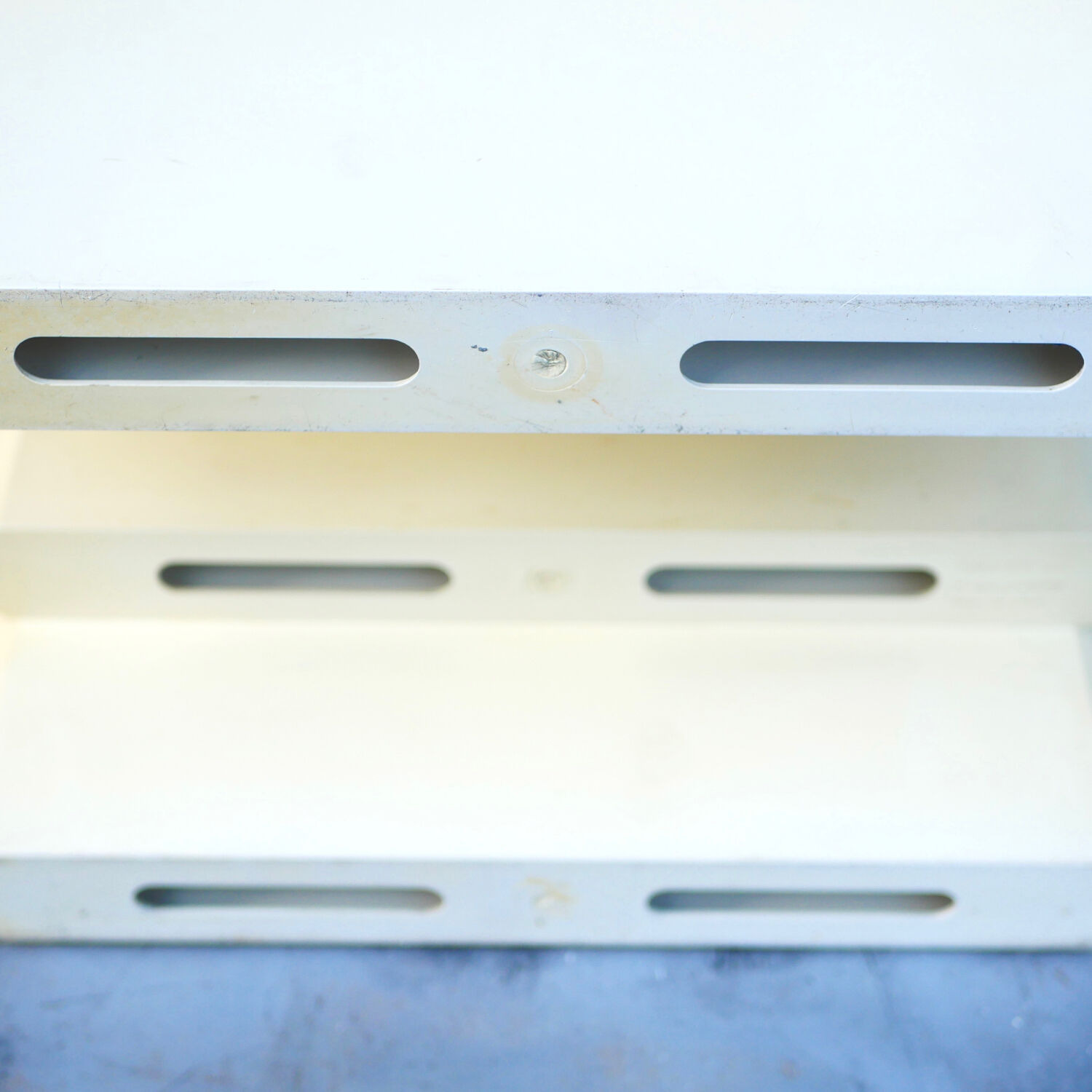 Magazine rack by Giotto Stoppino for Kartell