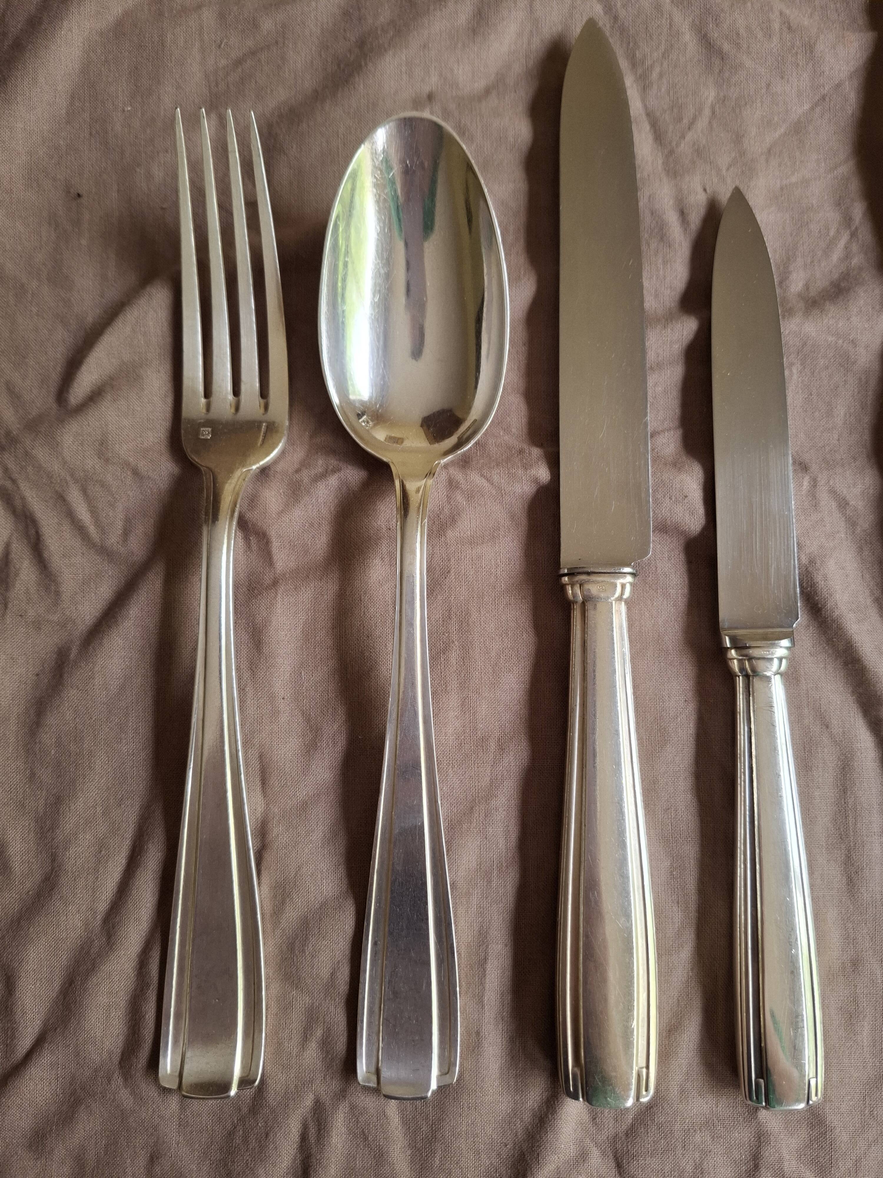 Betty 1930 art deco silver-plated metal Boulenger cutlery set, 50 pieces.