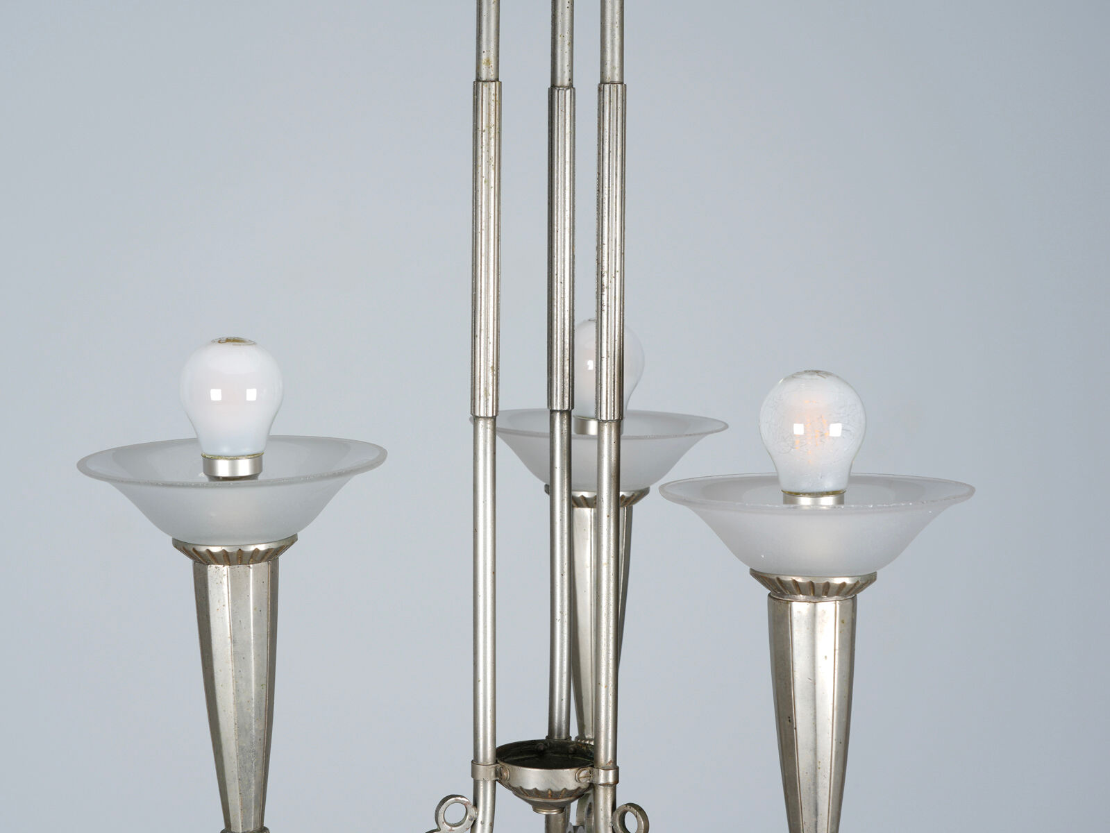 Art Deco chandelier circa 1930 in metal and glass