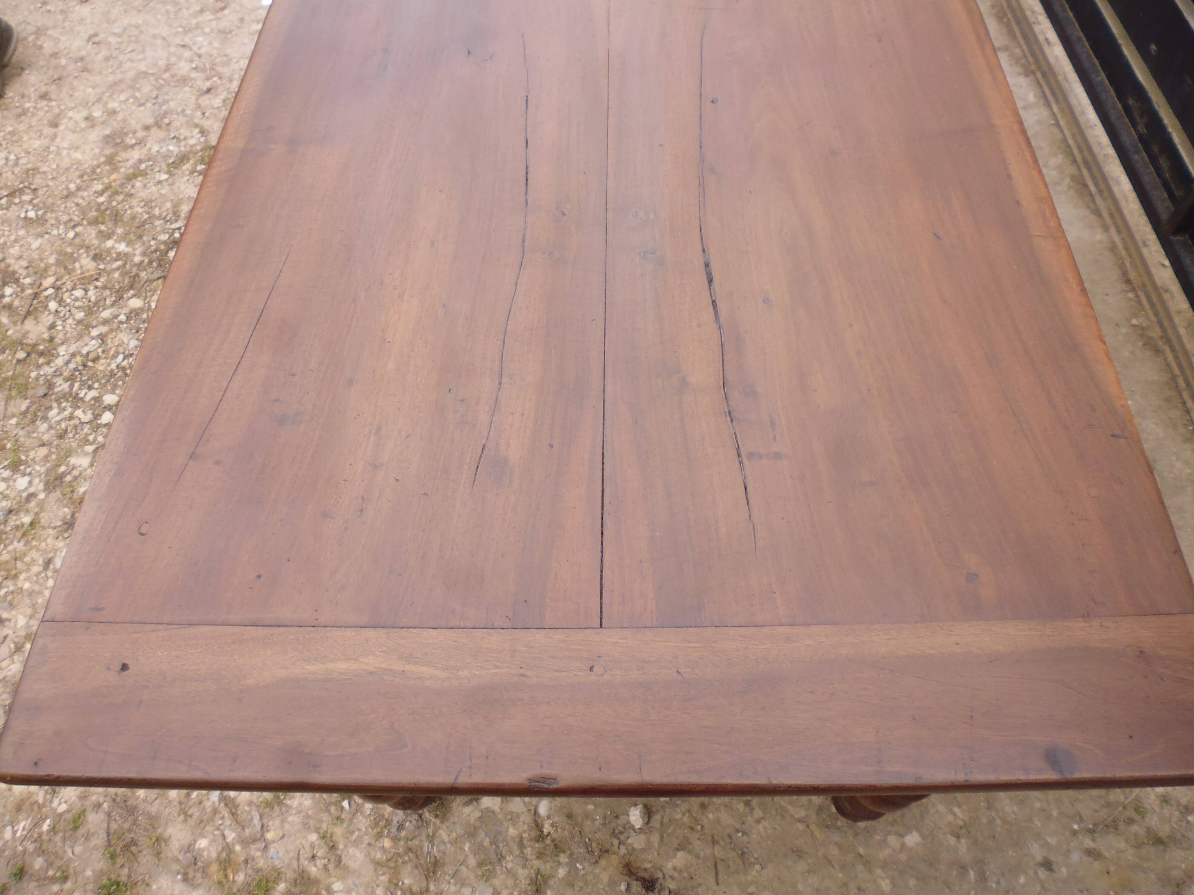 8-seater walnut farm table 199 cm 19th century